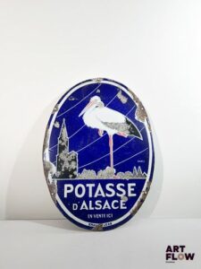 Plaque émaillée ovale Potasse d'Alsace Dimensions : 60 x 45 cm Eclats et traces de rouille