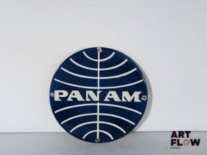 Plaque émaillée ronde Pan Am Diamètre : 30 cm Petits éclats et traces de rouille Reproduction moderne