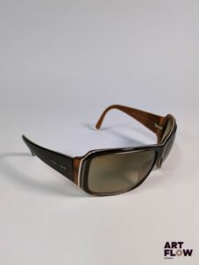 PRADA Lunettes de soleil Signées