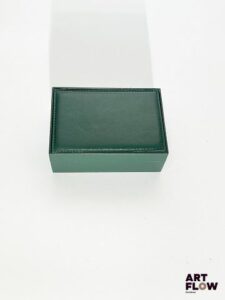 ROLEX Boîte numérotée 68.00.08 Dimensions 14,5 x 10 x 5 cm Bon état général