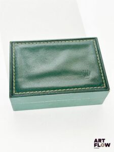 ROLEX Boîte numérotée 68.00.2 Dimensions 14,5 x 10 x 5 cm En l'état, taches sur le dessous de la boîte et à l'intérieur